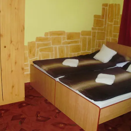 Kek Panzio Szilvásvárad